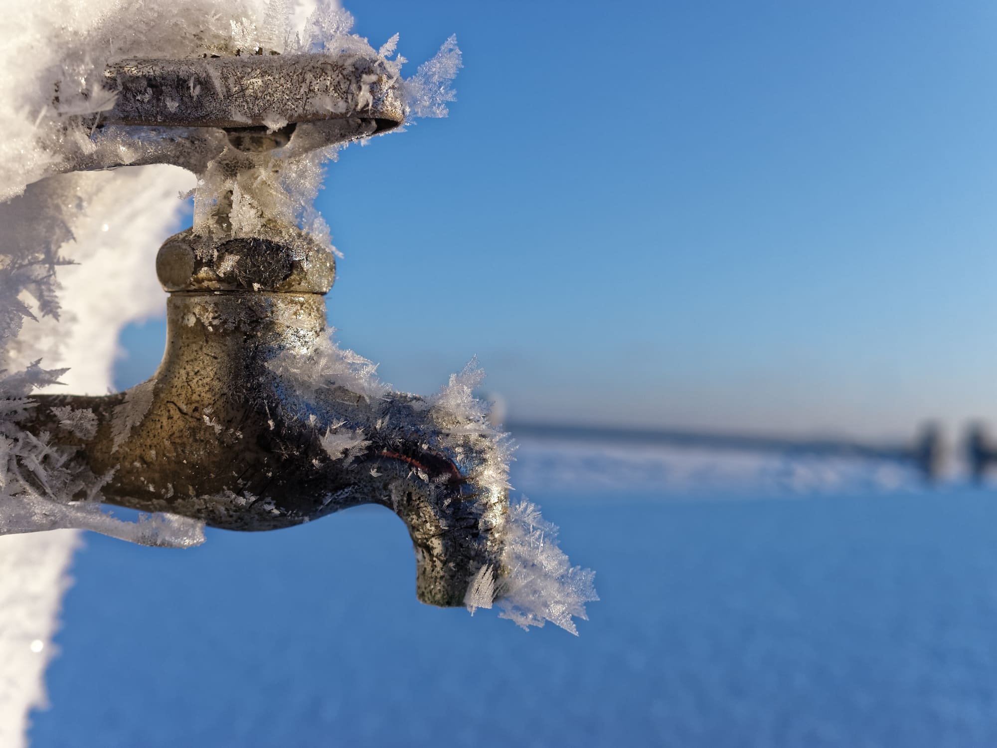 水道が凍結するとどうなるの？